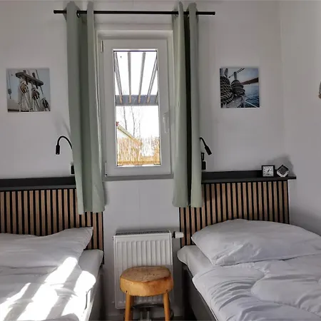 Strandhus - Ankerplatz Dahme, Urlaub In Duenen, Terrasse, Strandkorb בית נופש דאהמה